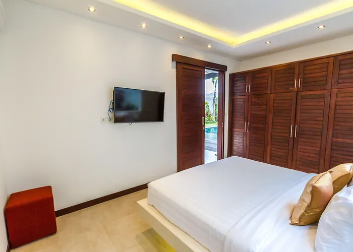 Villa Saha Elegant 3Br Pool Oasis Seminyak Сasa de vacaciones *