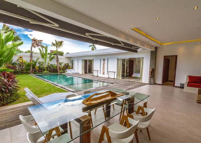 Villa Saha Elegant 3Br Pool Oasis Seminyak Сasa de vacaciones Seminyak