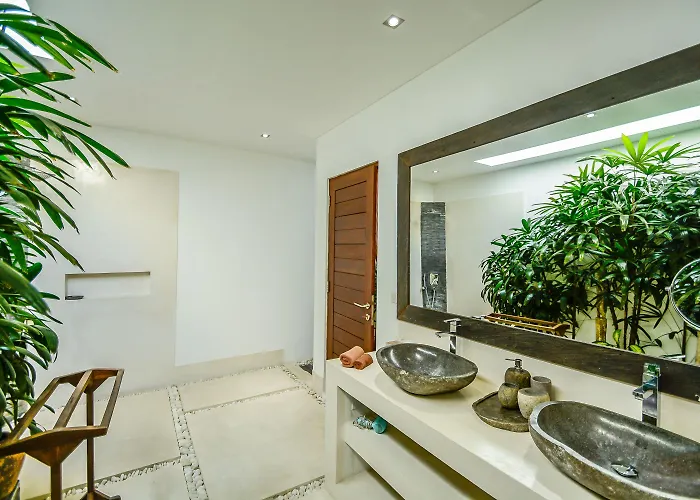 Villa Saha Private Pool Retreat Seminyak بيت للعطل