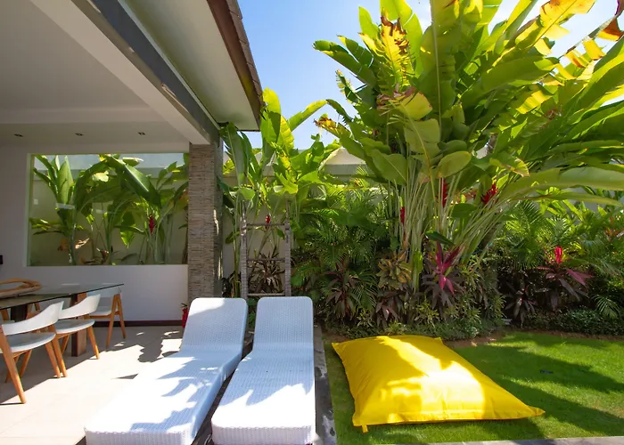 Сasa de vacaciones Villa Saha Elegant 3Br Pool Oasis Seminyak *