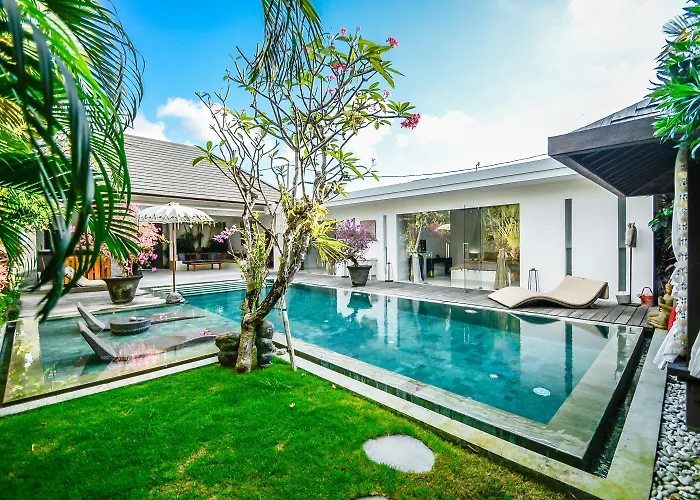 Villa Saha Elegant 3Br Pool Oasis Seminyak Сasa de vacaciones Seminyak