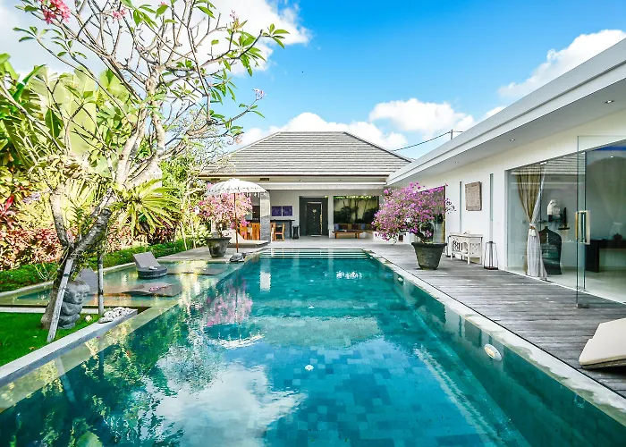 Сasa de vacaciones Villa Saha Elegant 3Br Pool Oasis Seminyak