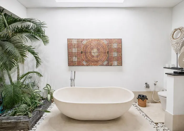 Villa Saha Elegant 3Br Pool Oasis Seminyak *