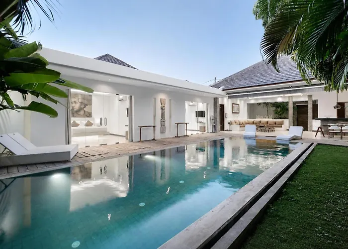 Villa Saha Elegant 3Br Pool Oasis Seminyak Сasa de vacaciones Seminyak