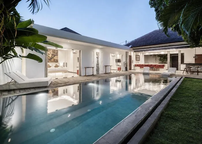 Villa Saha Elegant 3Br Pool Oasis Seminyak Seminyak