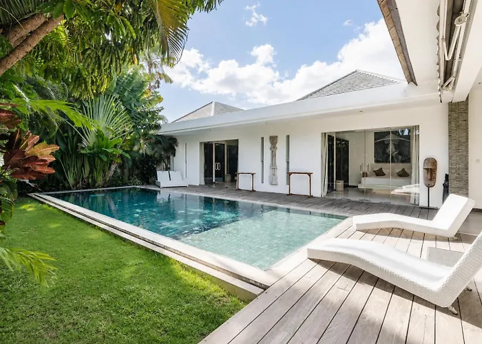 Сasa de vacaciones Villa Saha Elegant 3Br Pool Oasis Seminyak *